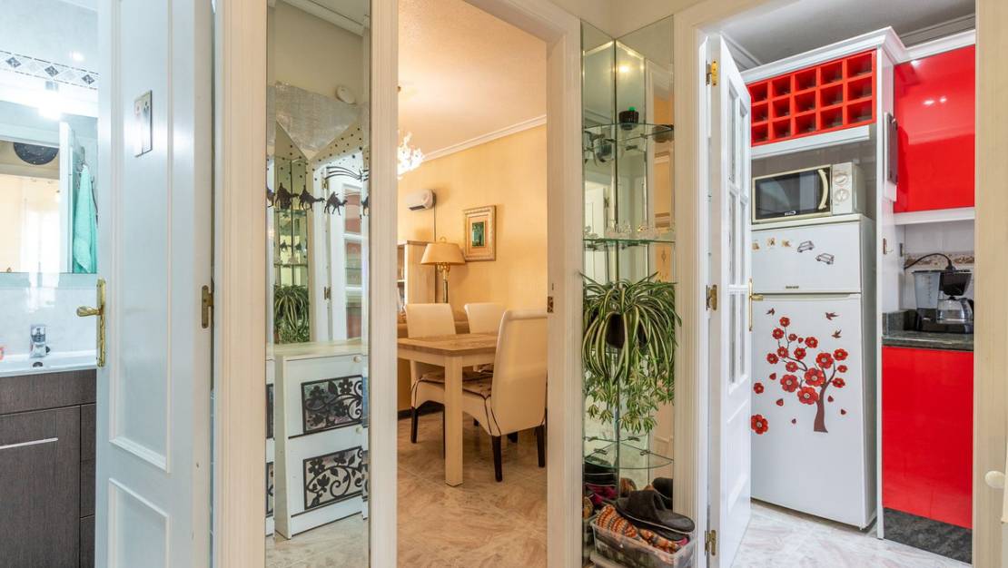 Sale - Apartment - Torrevieja - Torrevieja Centro