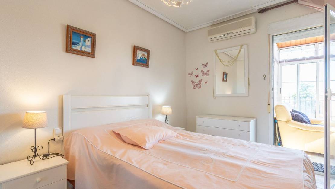 Sale - Apartment - Torrevieja - Torrevieja Centro