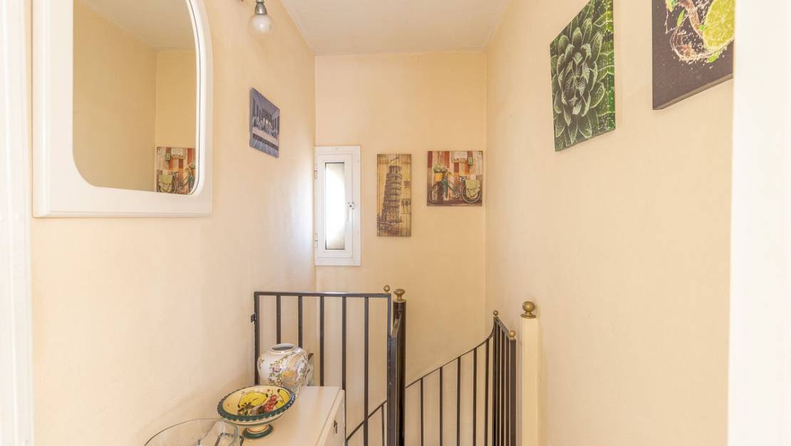 Sale - Apartment - Torrevieja - Torrevieja Centro