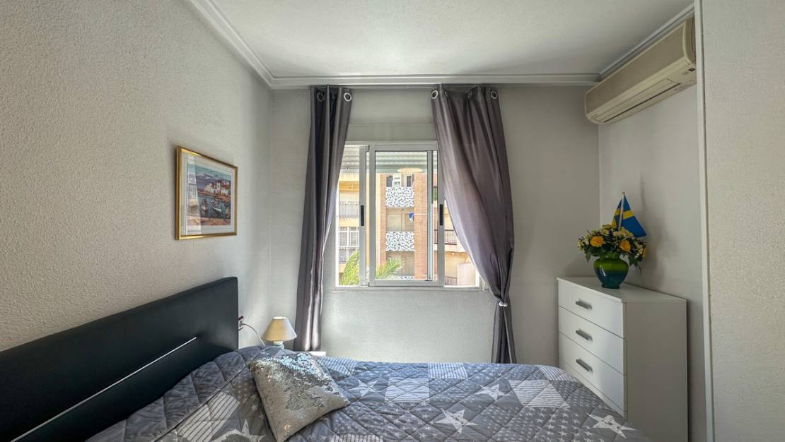 Sale - Apartment - Torrevieja - Torrevieja Centro