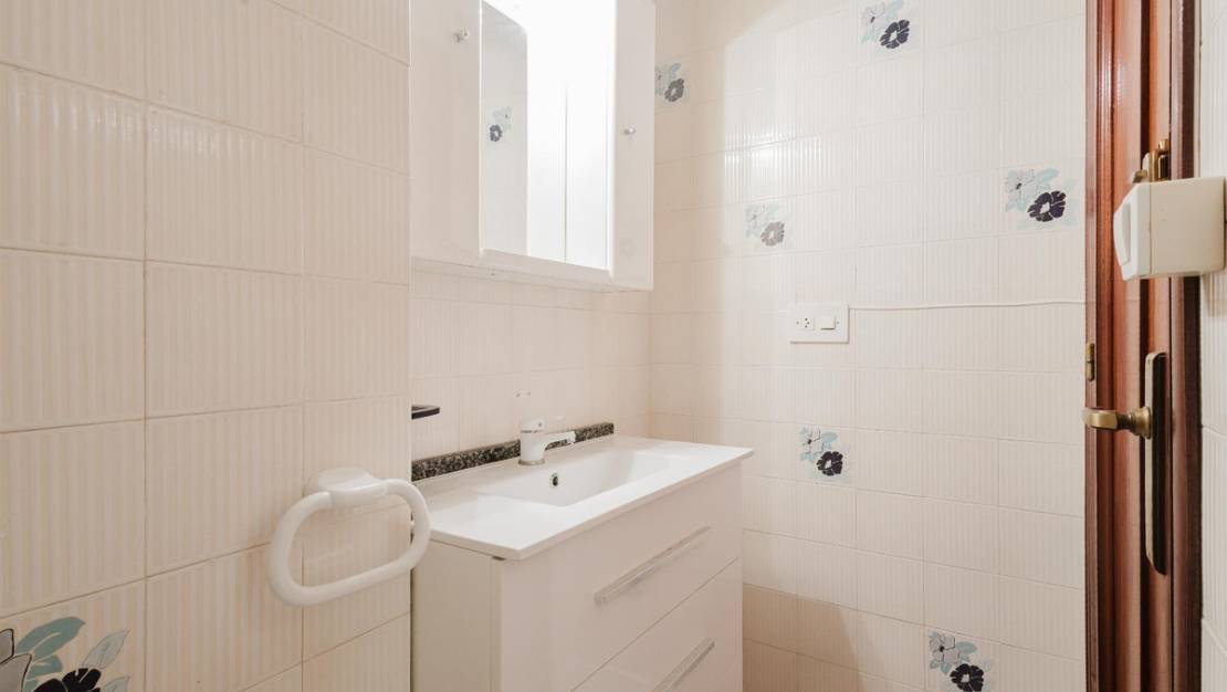 Sale - Apartment - Torrevieja - Torrevieja Centro