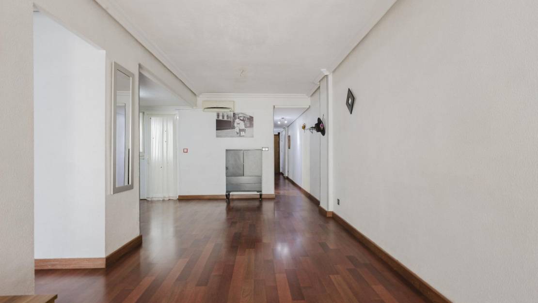 Sale - Apartment - Torrevieja - Torrevieja Centro