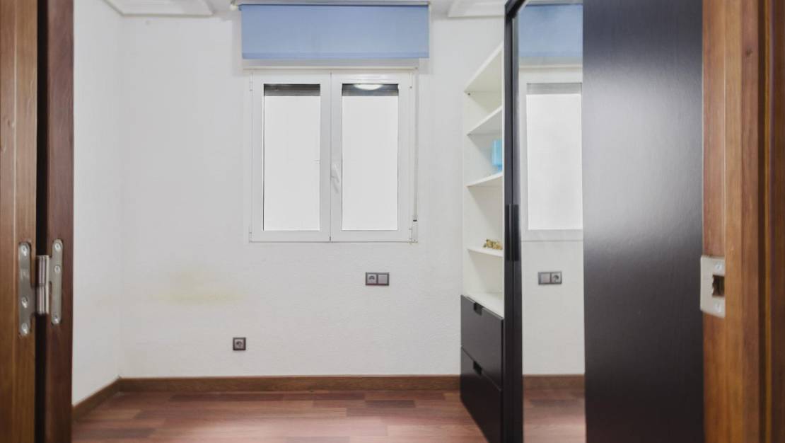 Sale - Apartment - Torrevieja - Torrevieja Centro