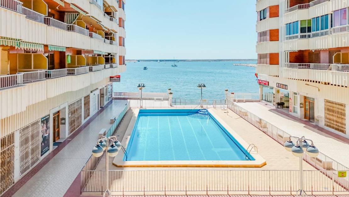 Sale - Apartment - Torrevieja - Torrevieja Centro