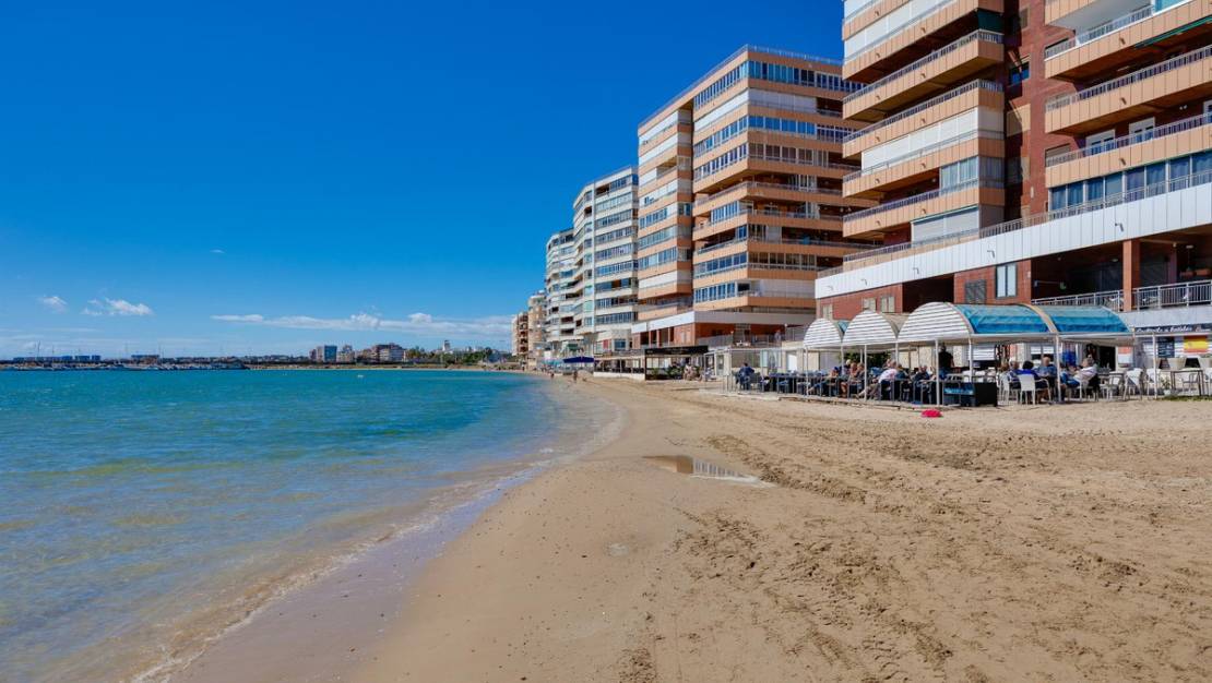 Sale - Apartment - Torrevieja - Torrevieja Centro