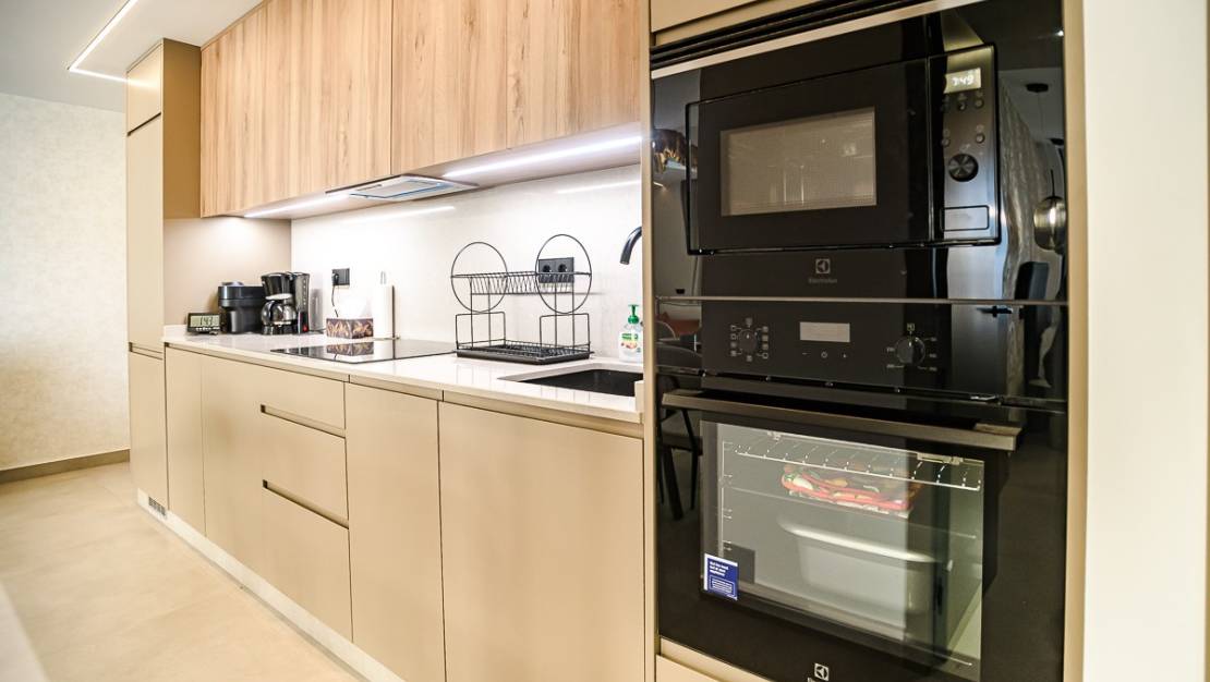 Sale - Apartment - Torrevieja - Torrevieja Centro