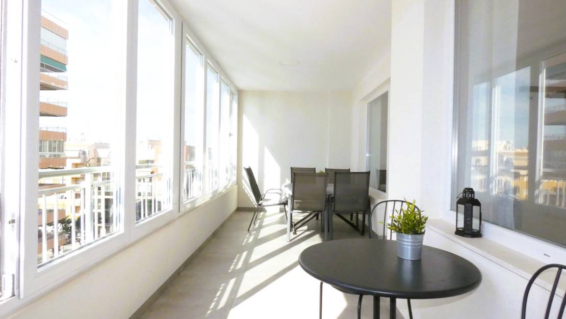 Sale - Apartment - Torrevieja - Torrevieja Centro
