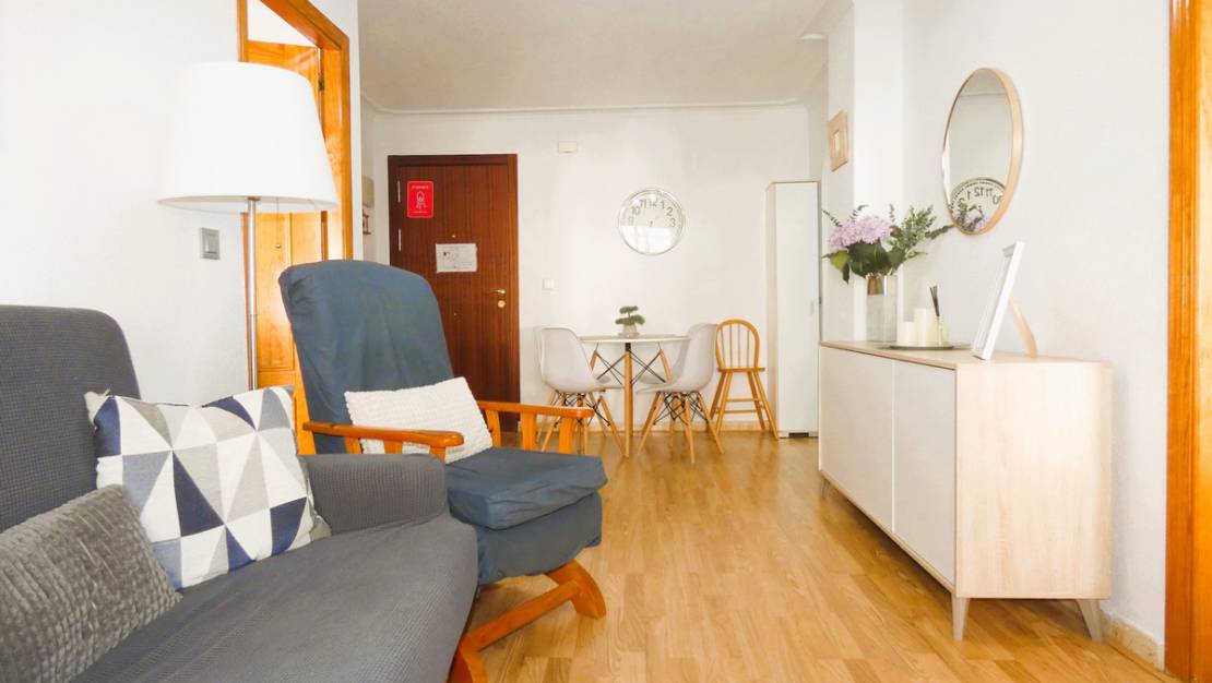 Sale - Apartment - Torrevieja - Torrevieja Centro