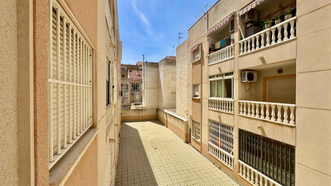 Sale - Apartment - Torrevieja - Torrevieja Centro