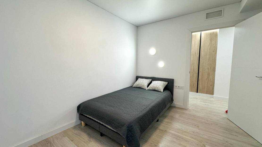 Sale - Apartment - Torrevieja - Torrevieja Centro
