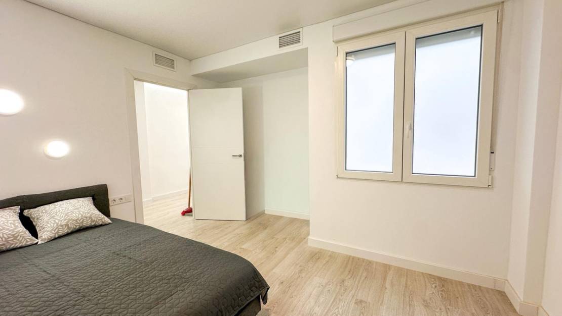 Sale - Apartment - Torrevieja - Torrevieja Centro