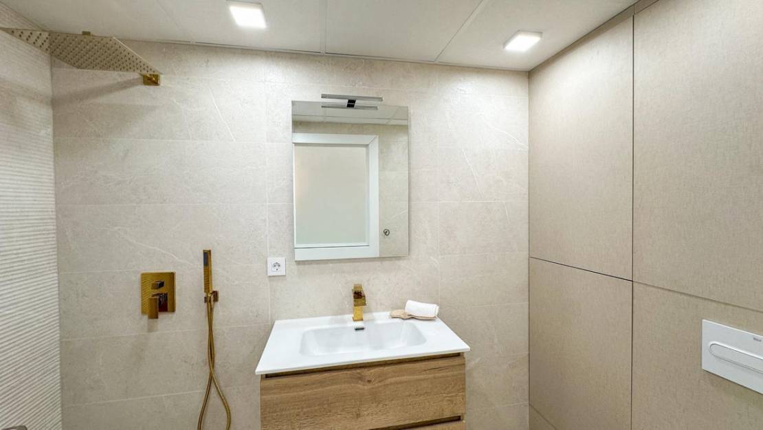 Sale - Apartment - Torrevieja - Torrevieja Centro