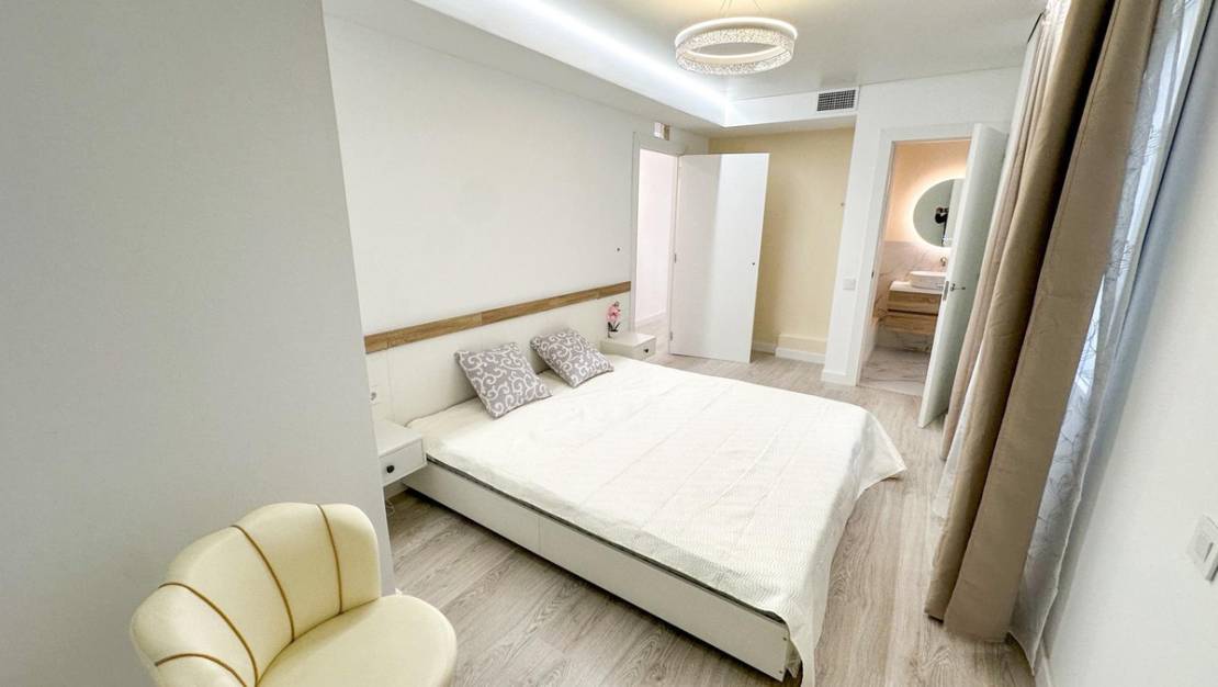 Sale - Apartment - Torrevieja - Torrevieja Centro