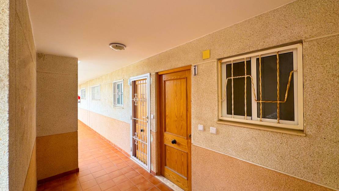 Sale - Apartment - Torrevieja - Torrevieja Centro