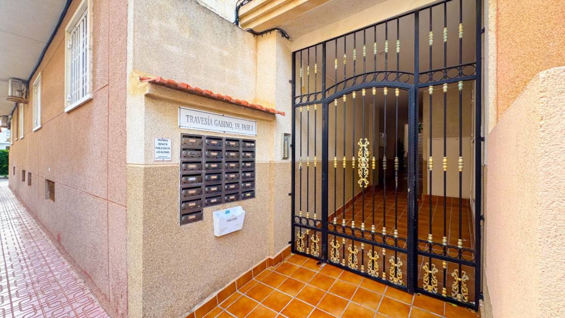 Sale - Apartment - Torrevieja - Torrevieja Centro
