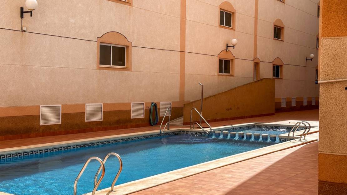 Sale - Apartment - Torrevieja - Torrevieja Centro