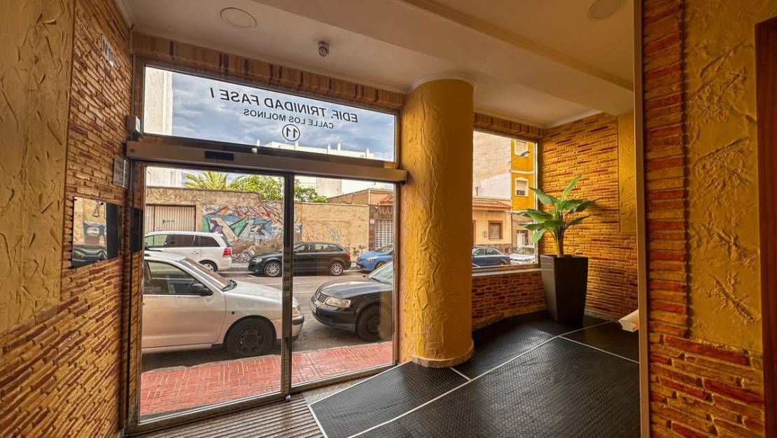 Sale - Apartment - Torrevieja - Torrevieja Centro