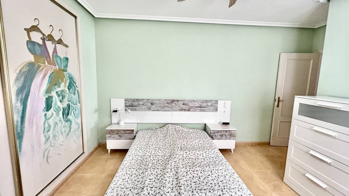 Sale - Apartment - Torrevieja - Torrevieja Centro