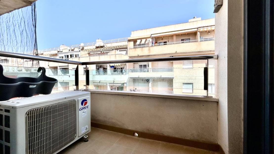 Sale - Apartment - Torrevieja - Torrevieja Centro