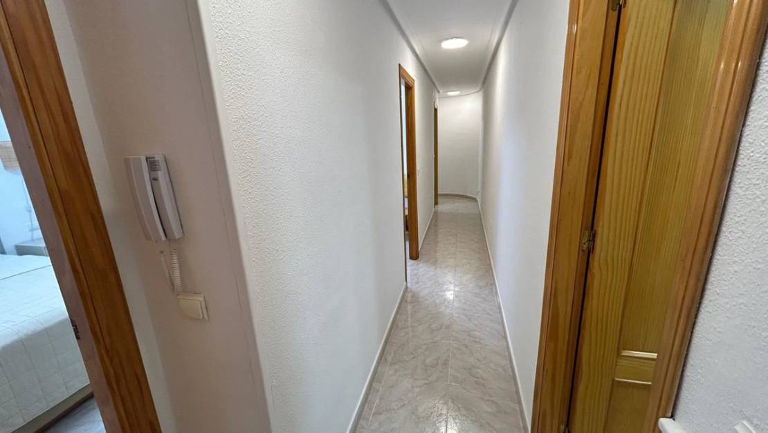 Sale - Apartment - Torrevieja - Torrevieja Centro