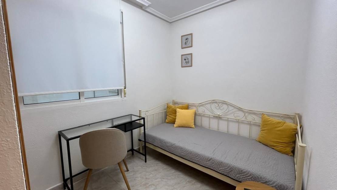 Sale - Apartment - Torrevieja - Torrevieja Centro