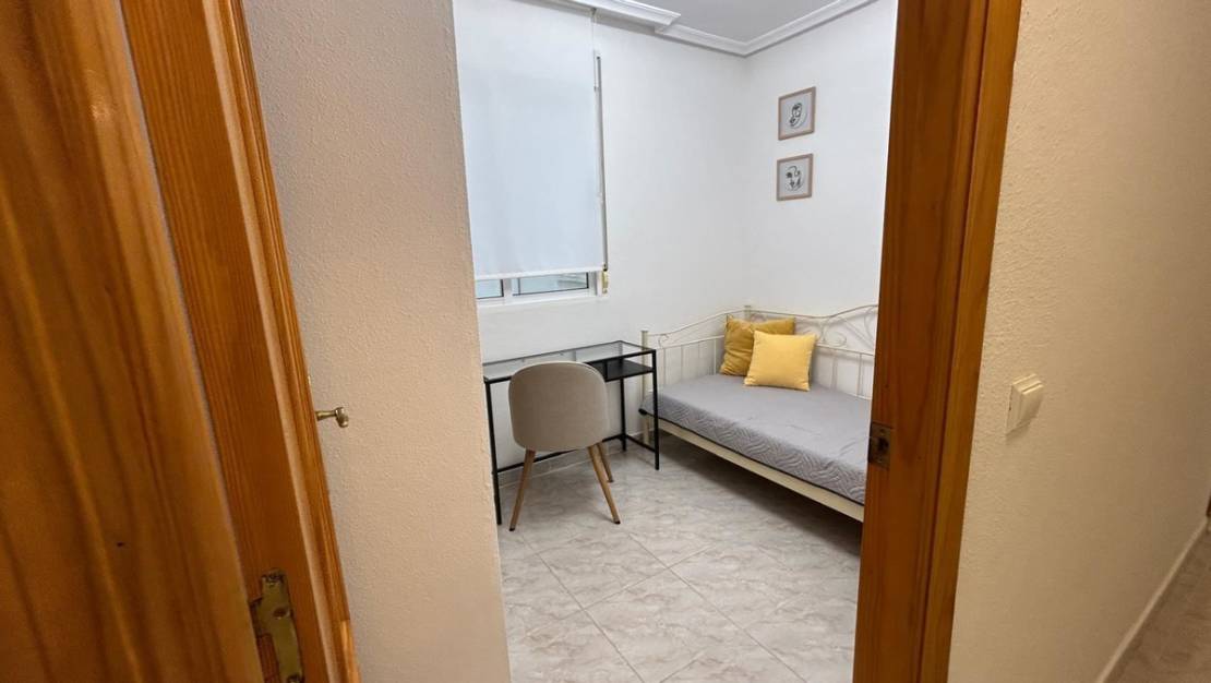 Sale - Apartment - Torrevieja - Torrevieja Centro