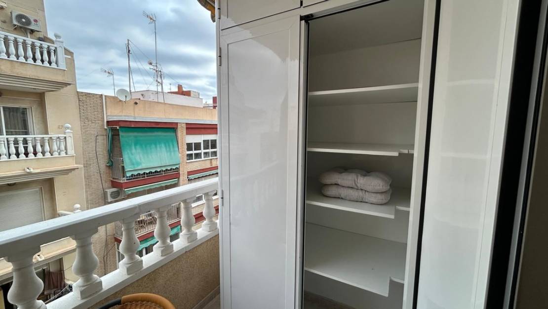 Sale - Apartment - Torrevieja - Torrevieja Centro