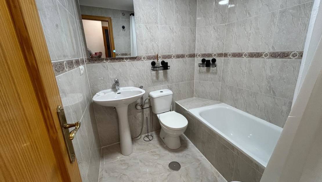 Sale - Apartment - Torrevieja - Torrevieja Centro