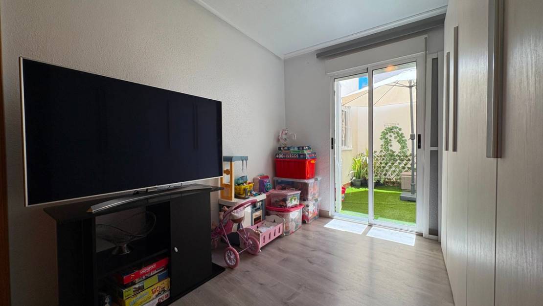 Sale - Apartment - Torrevieja - Torrevieja Centro
