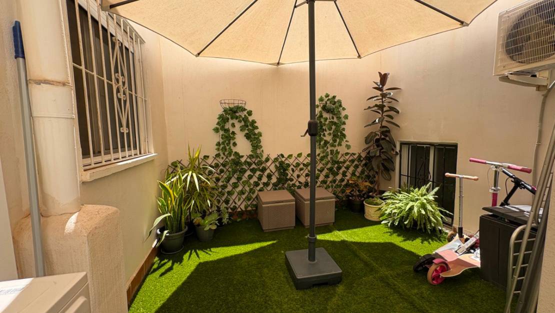 Sale - Apartment - Torrevieja - Torrevieja Centro