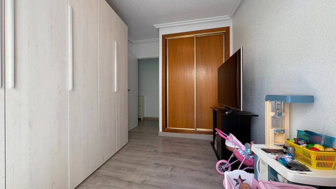 Sale - Apartment - Torrevieja - Torrevieja Centro