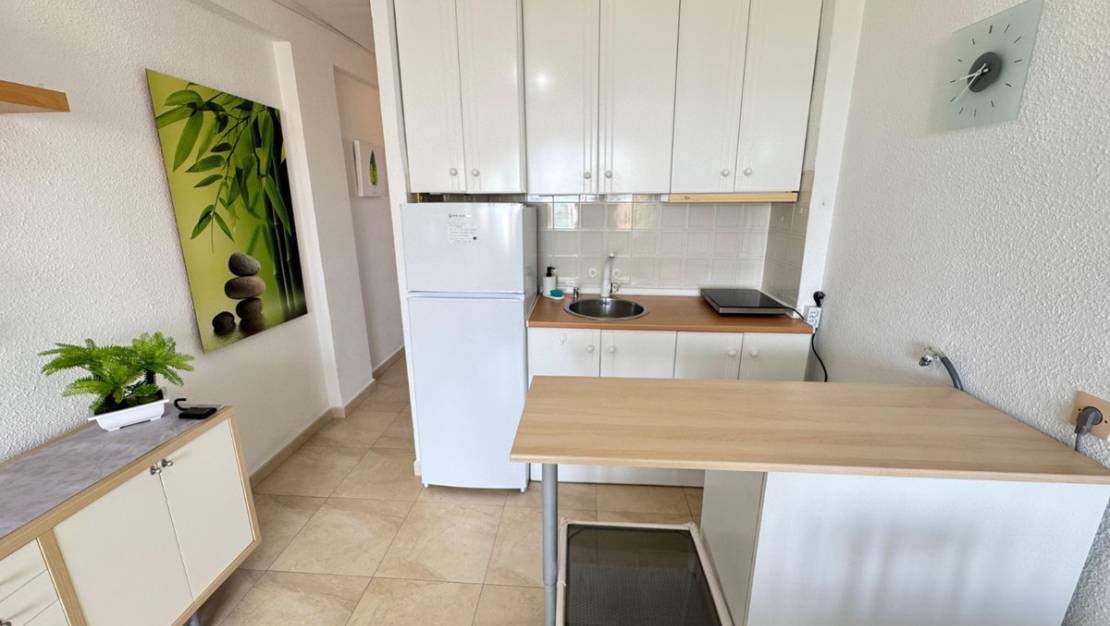 Sale - Apartment - Torrevieja - Torrevieja Centro