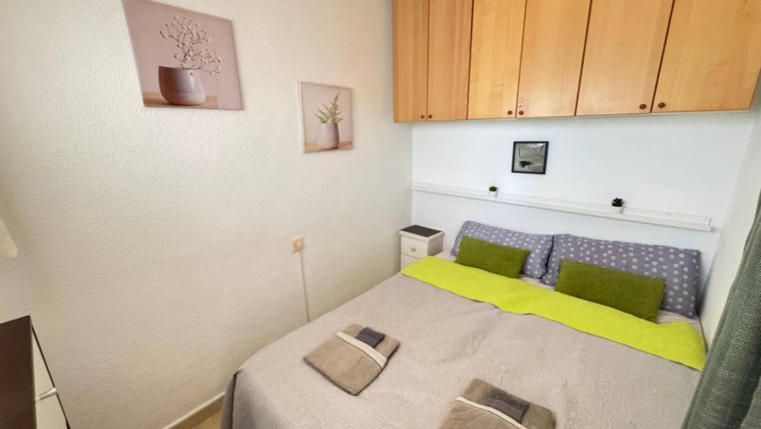 Sale - Apartment - Torrevieja - Torrevieja Centro