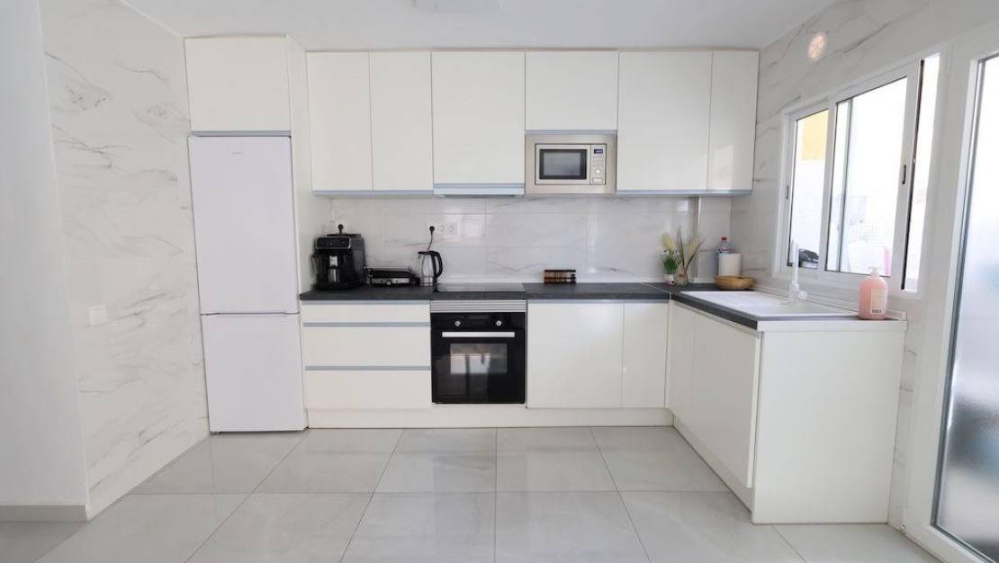 Sale - Apartment - Torrevieja - Torrevieja Centro