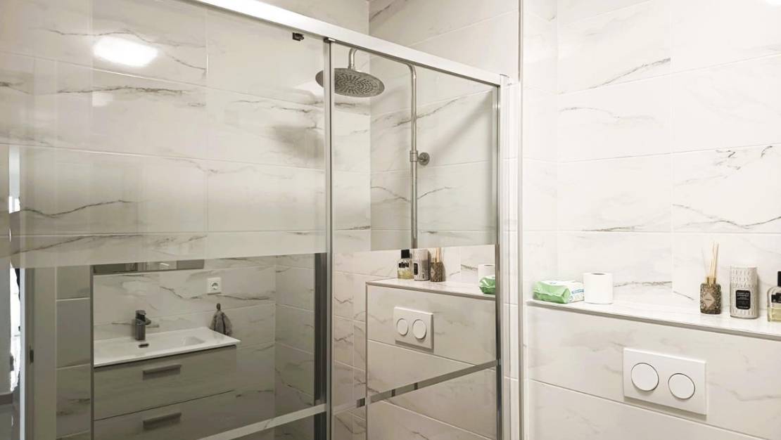 Sale - Apartment - Torrevieja - Torrevieja Centro