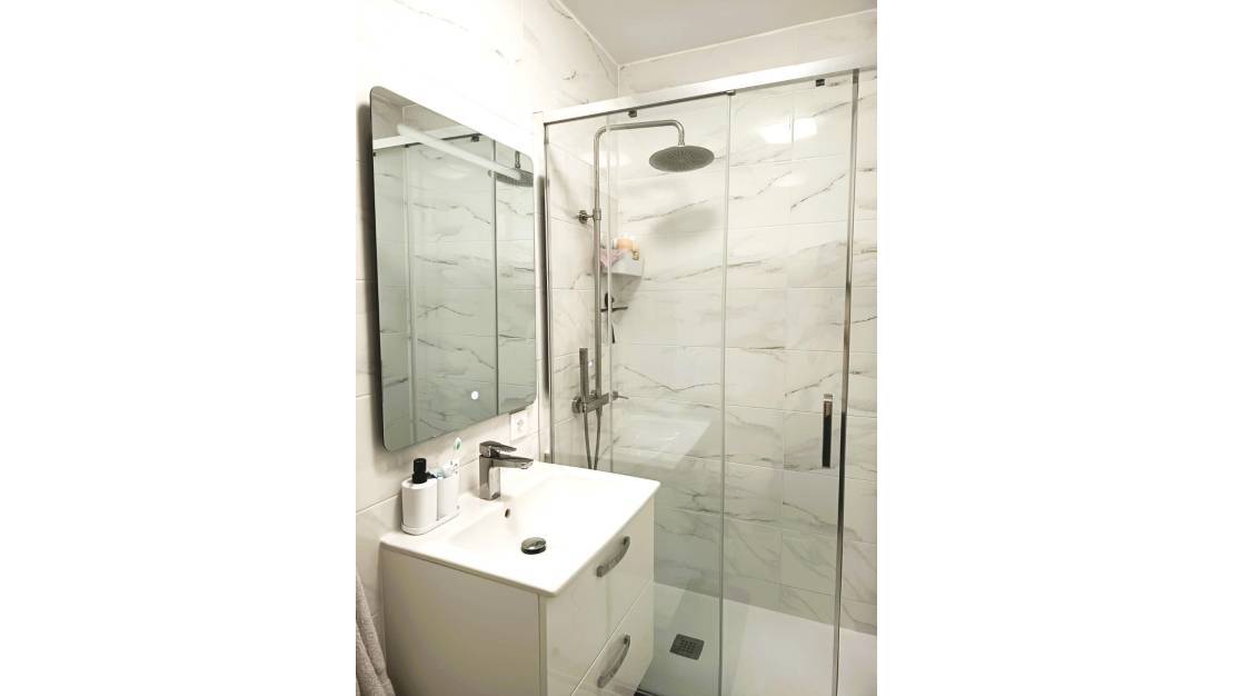 Sale - Apartment - Torrevieja - Torrevieja Centro