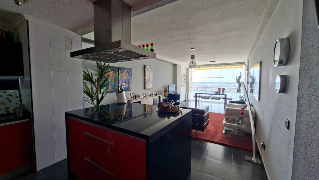 Sale - Apartment - Torrevieja - Torrevieja Centro