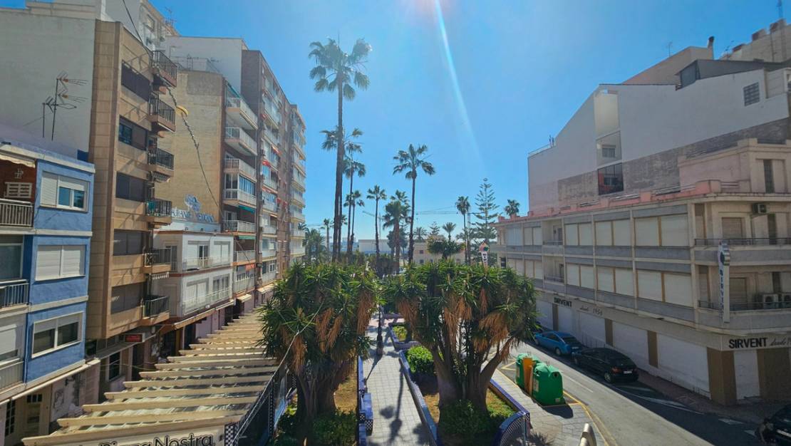 Sale - Apartment - Torrevieja - Torrevieja Centro