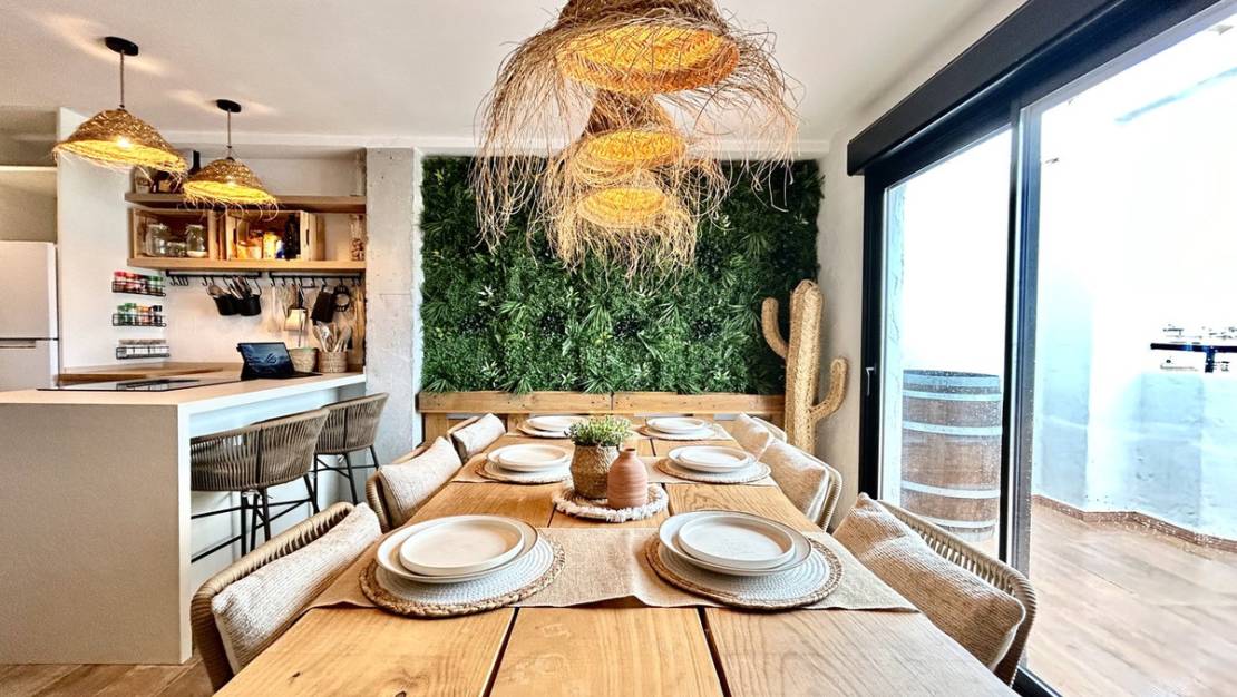 Sale - Apartment - Torrevieja - Torrevieja Centro