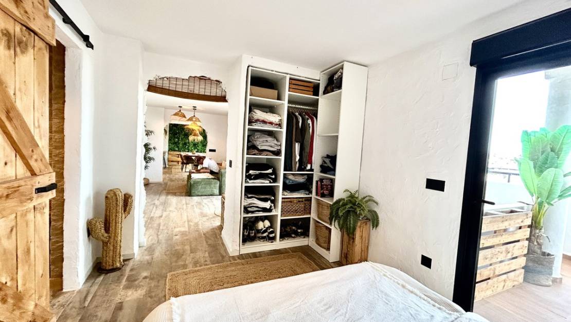 Sale - Apartment - Torrevieja - Torrevieja Centro