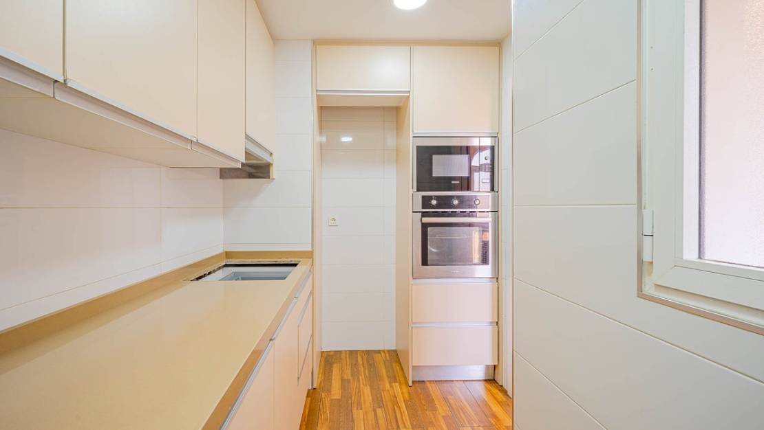 Sale - Apartment - Torrevieja - Torrevieja Centro