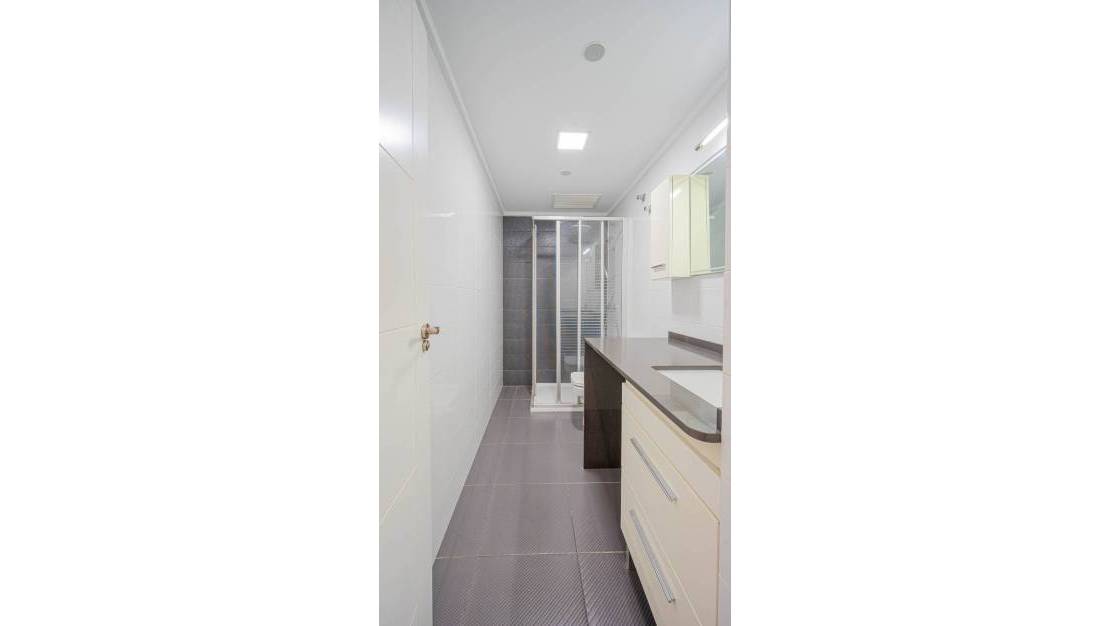 Sale - Apartment - Torrevieja - Torrevieja Centro