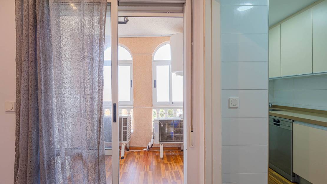 Sale - Apartment - Torrevieja - Torrevieja Centro