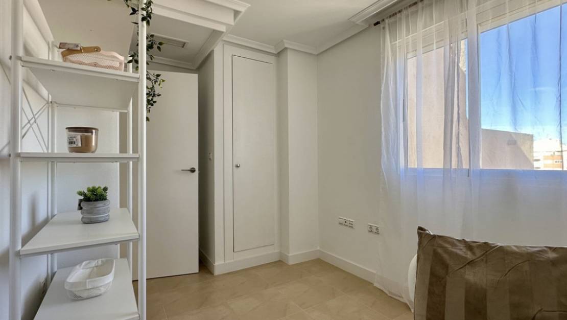 Sale - Apartment - Torrevieja - Torrevieja Centro