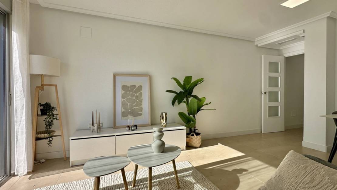 Sale - Apartment - Torrevieja - Torrevieja Centro