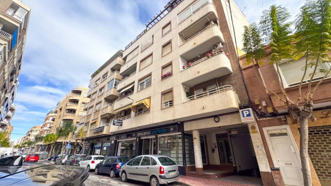 Sale - Apartment - Torrevieja - Torrevieja Centro