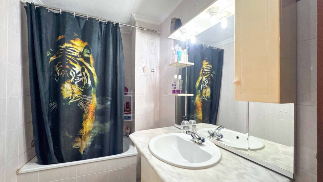 Sale - Apartment - Torrevieja - Torrevieja Centro
