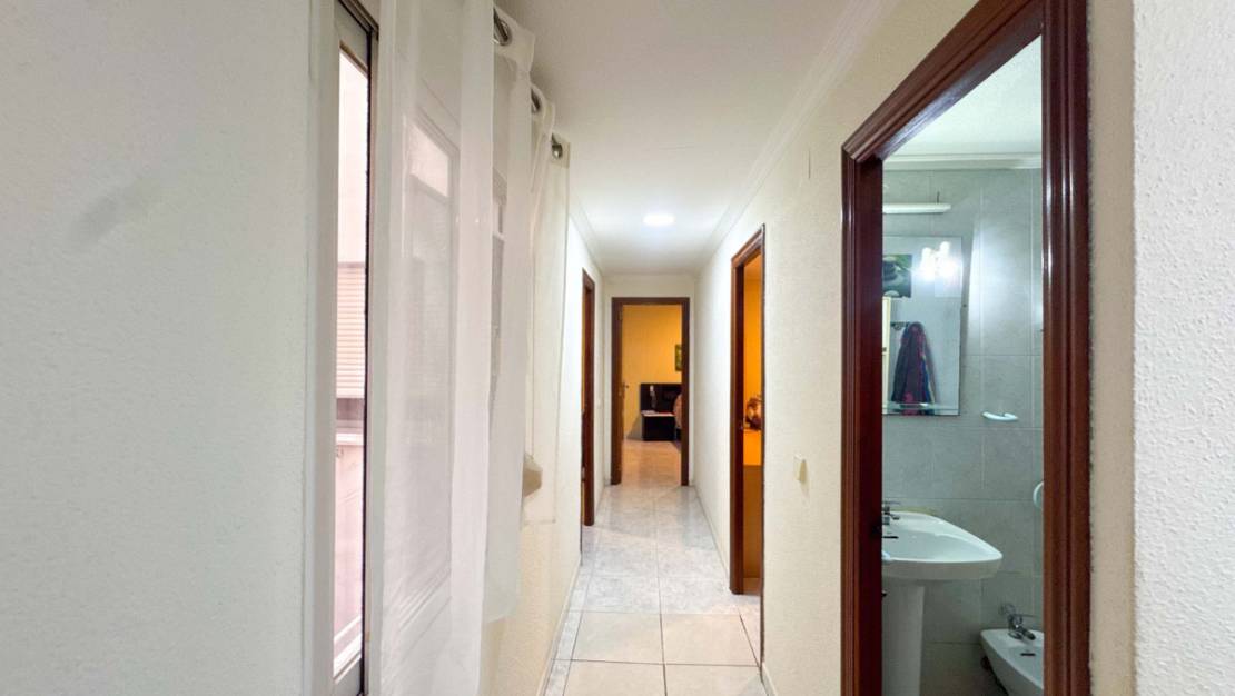 Sale - Apartment - Torrevieja - Torrevieja Centro