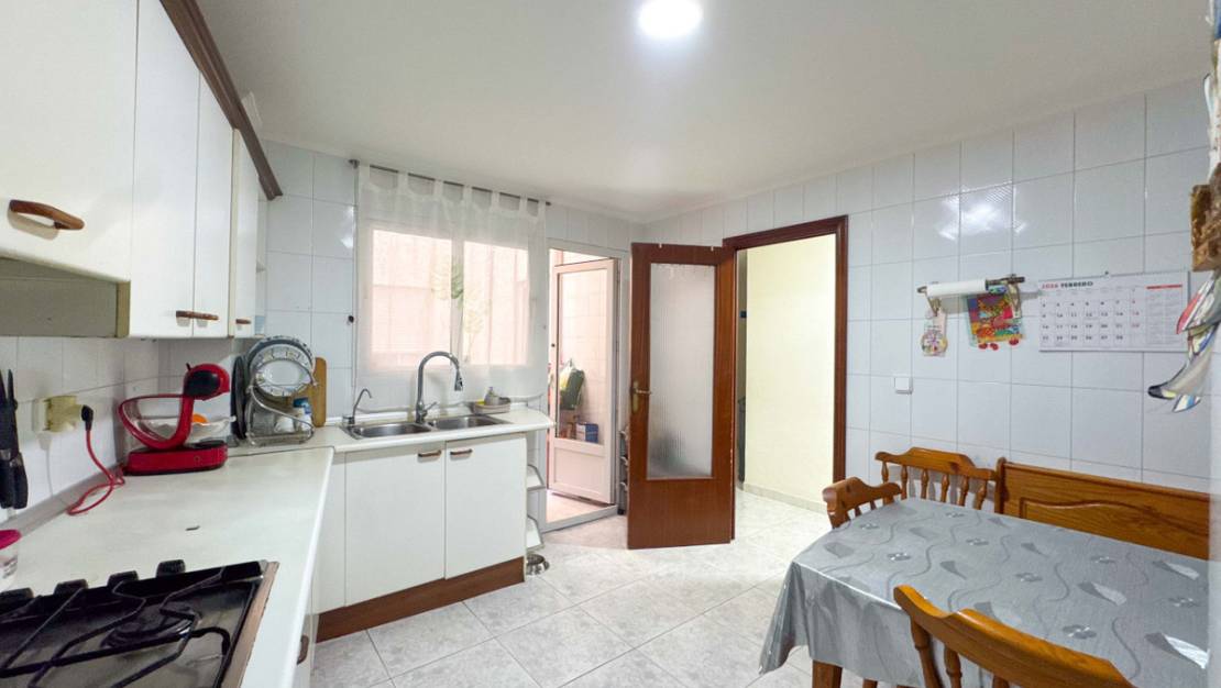 Sale - Apartment - Torrevieja - Torrevieja Centro