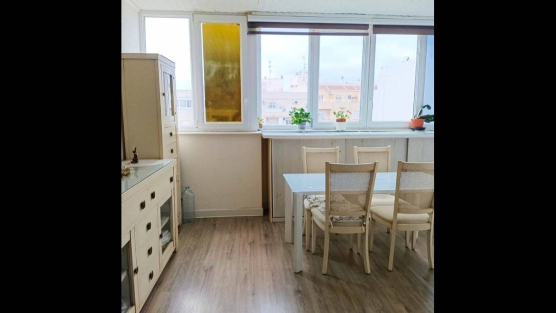 Sale - Apartment - Torrevieja - Torrevieja Centro